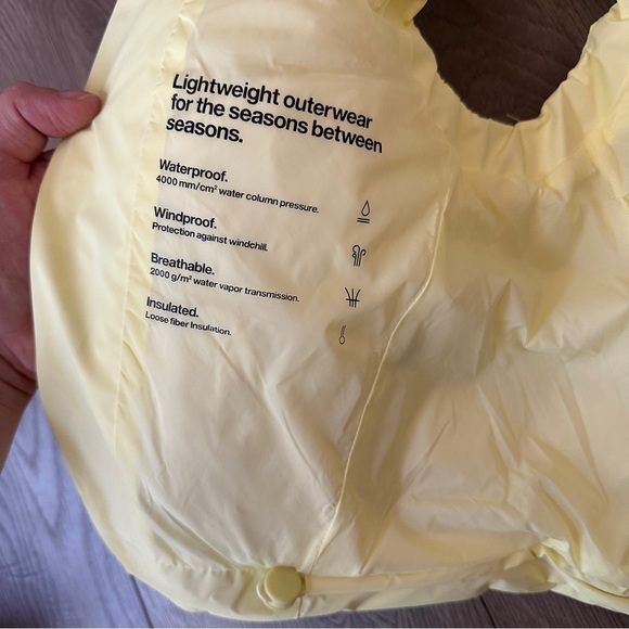 RAINS yellow VEST Windproof WATERPROOF Breathable Insulated XS - Picture 10 of 12